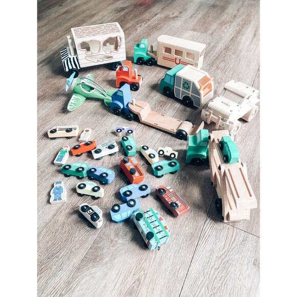 Huge Lot 40pc Wooden Toy Cars Plane Trucks melissa and doug - Picture 3 of 8